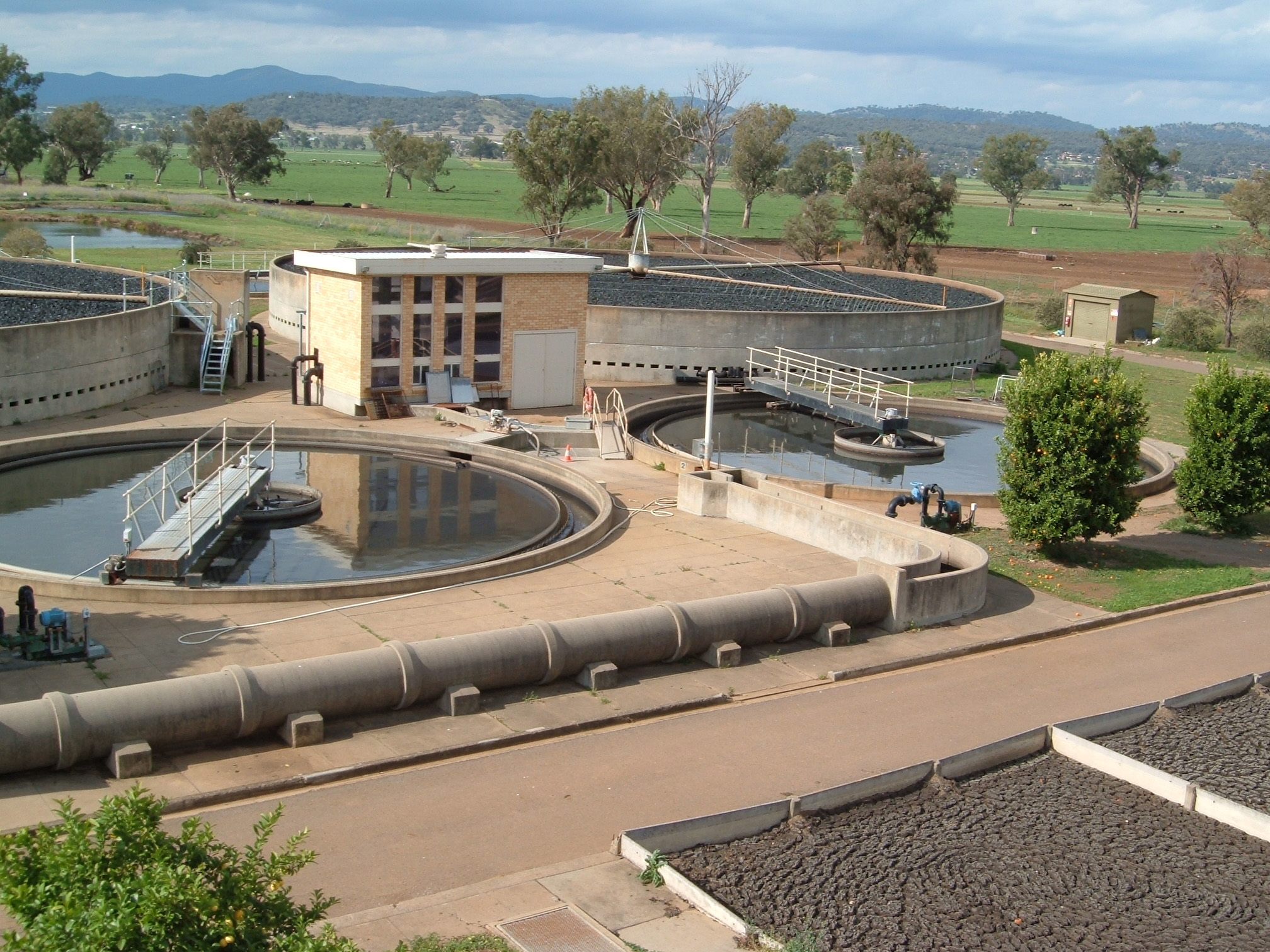 Exhibition of the proposed new fee to accept grease arrestor waste at